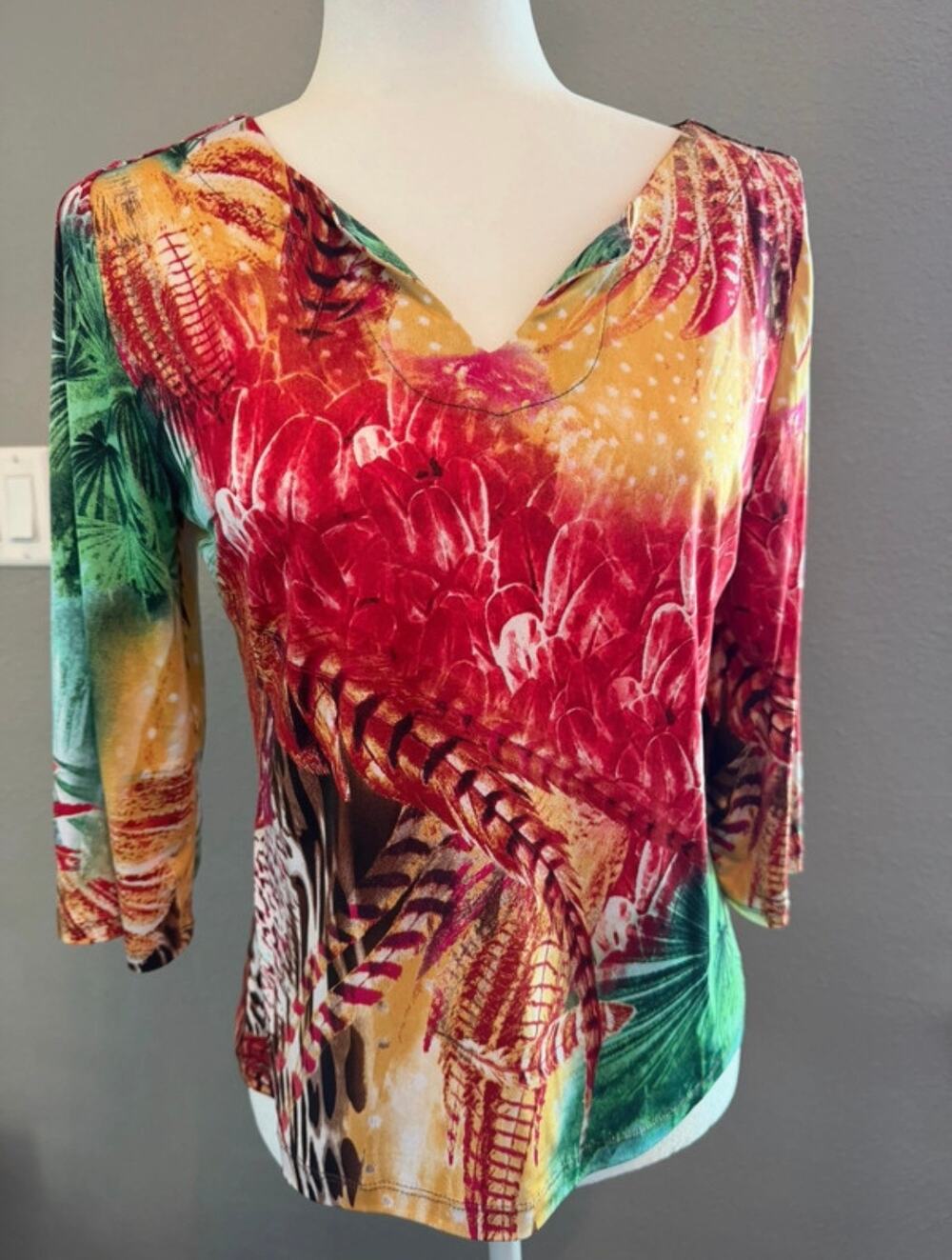 erin london Multicolor Tropical Floral V-Neck 3/4 Sleeve Pullover Blouse Small